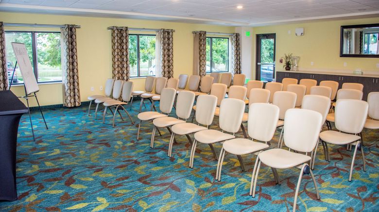 <b>Candlewood Suites Overland Park-W 135th Meeting</b>. Images powered by <a href="https://www.leonardoworldwide.com/" title="Leonardo Worldwide" target="_blank">Leonardo</a>.