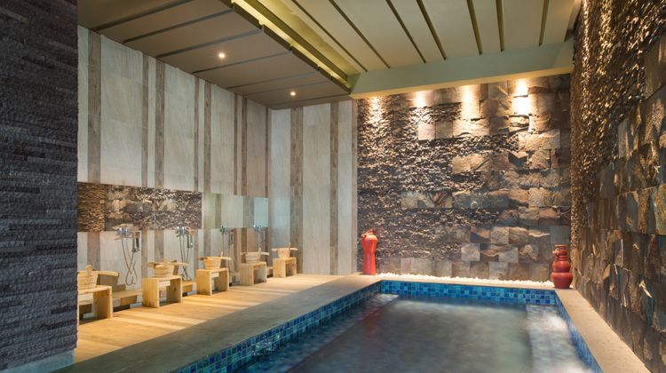 Holiday Inn Cikarang Jababeka Lobby
