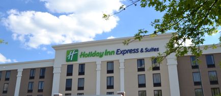 Holiday Inn Express & Suites Antioch Exterior