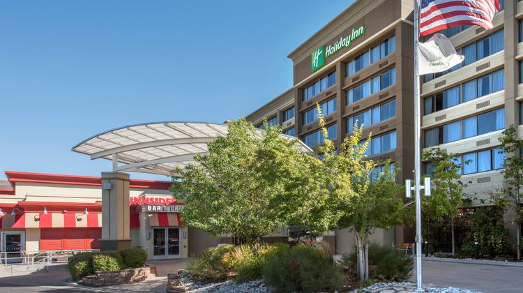 Holiday Inn Denver-Lakewood Exterior