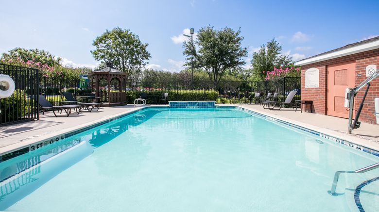 <b>Holiday Inn Express & Suites Dallas Pool</b>. Images powered by <a href="https://www.leonardoworldwide.com/" title="Leonardo Worldwide" target="_blank">Leonardo</a>.