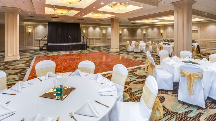 Crowne Plaza Executive Ctr Baton Rouge Ballroom