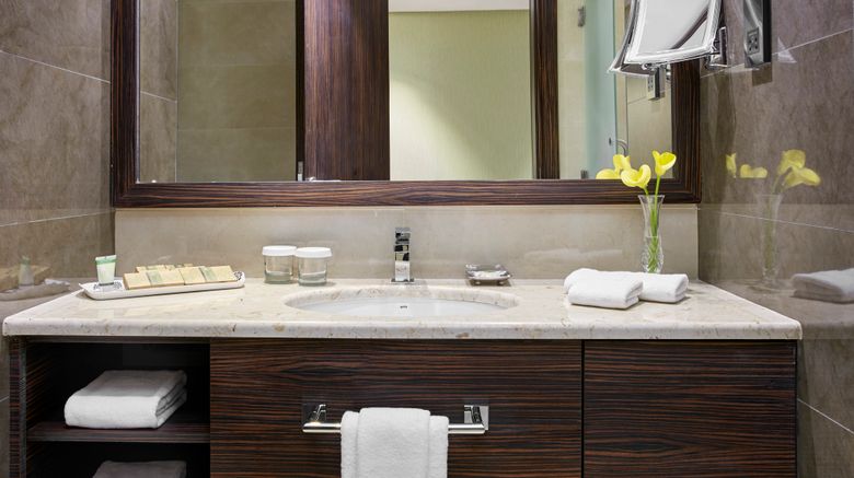 <b>Crowne Plaza Kuwait Al Thuraya City Room</b>. Images powered by <a href="https://www.leonardoworldwide.com/" title="Leonardo Worldwide" target="_blank">Leonardo</a>.