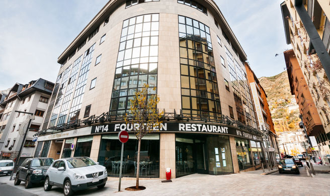 Hotel Exe Prisma Exterior
