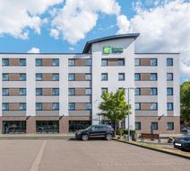 Holiday Inn Express Cologne Muelheim Exterior