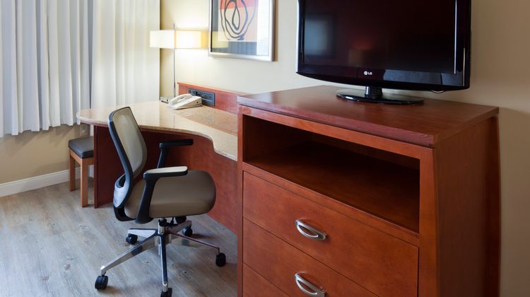 Holiday Inn Hotel & Suites Room