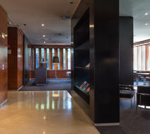 Exe Cuenca Hotel Lobby