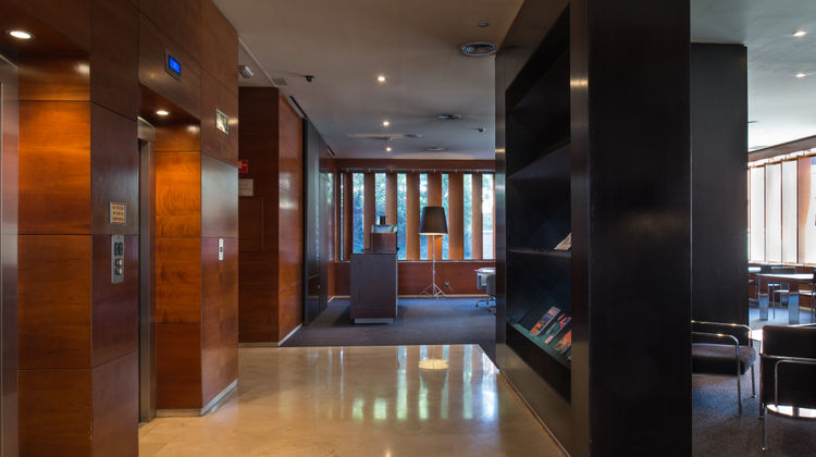 Exe Cuenca Hotel Lobby