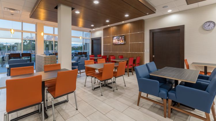 Holiday Inn Express & Suites South Restaurant