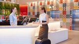 Holiday Inn Express Brisbane Central Lobby