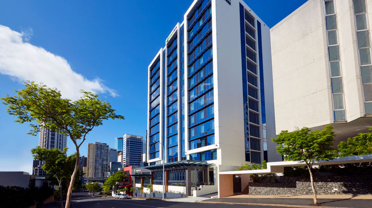 Holiday Inn Express Brisbane Central Exterior