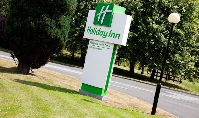 Holiday Inn New Castle Upon Tyne Exterior
