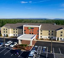 Holiday Inn Express Exterior