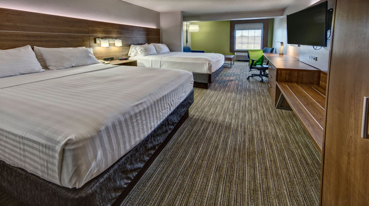 Holiday Inn Express Suite
