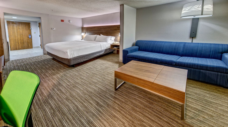 Holiday Inn Express Suite