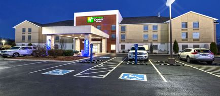 Holiday Inn Express Exterior