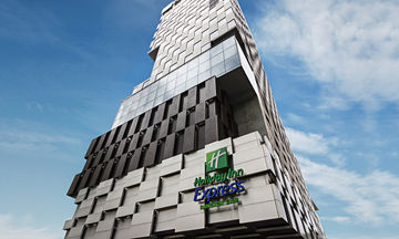 Holiday Inn Express Siam