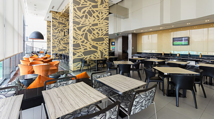 Holiday Inn Express Siam Restaurant