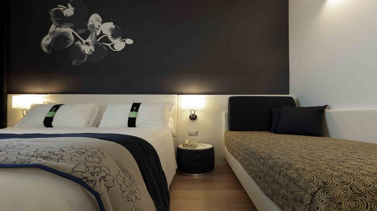 Holiday Inn Milan Nord Zara Room