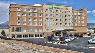 Holiday Inn Hotel & Suites North I-25