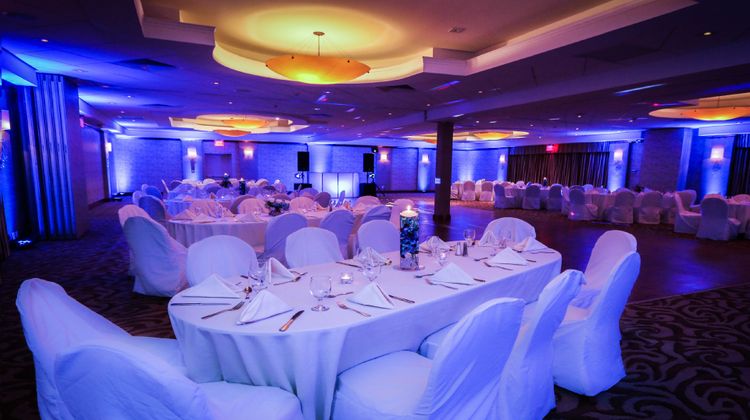 Holiday Inn Plainview Ballroom