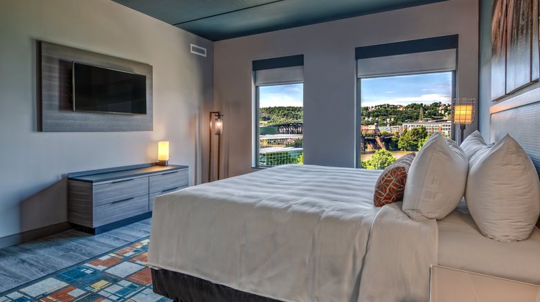 <b>Hotel Indigo Pittsburgh University Oakla Suite</b>. Images powered by <a href="https://www.leonardoworldwide.com/" title="Leonardo Worldwide" target="_blank">Leonardo</a>.