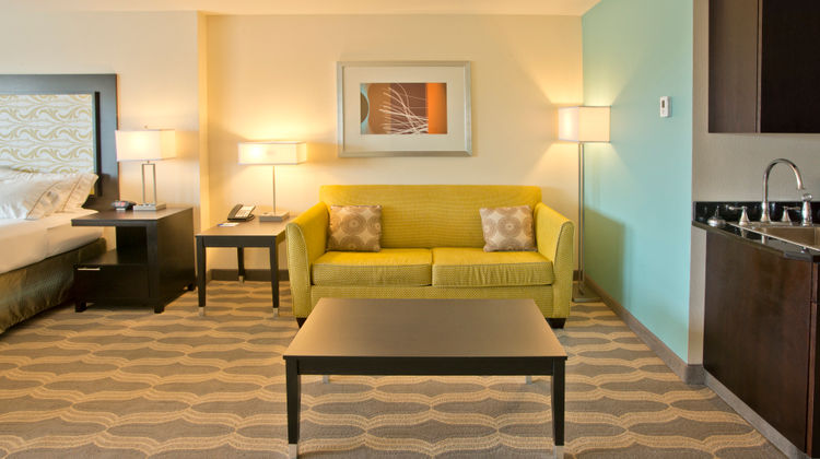 Holiday Inn Express Hotel & Suites Room