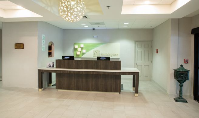 Holiday Inn Hotel & Suites Cary Exterior
