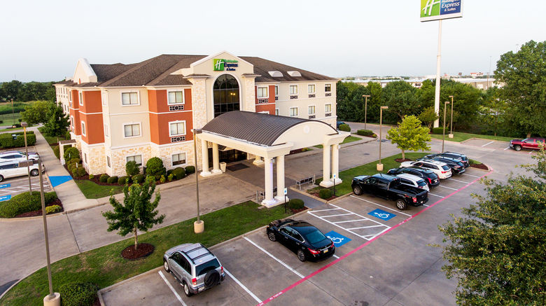 <b>Holiday Inn Express & Suites Greenville Exterior</b>. Images powered by <a href="https://www.leonardoworldwide.com/" title="Leonardo Worldwide" target="_blank">Leonardo</a>.