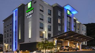 Holiday Inn Express and Suites San Diego