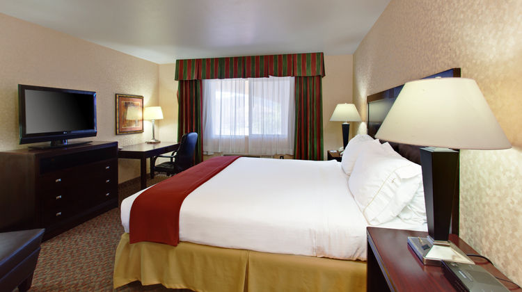 Holiday Inn Express Room
