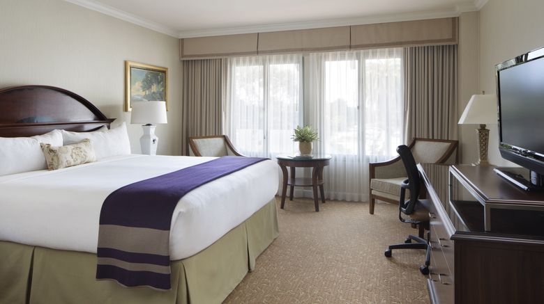 <b>Monterey Plaza Hotel & Spa Room</b>. Images powered by <a href="https://www.leonardoworldwide.com/" title="Leonardo Worldwide" target="_blank">Leonardo</a>.