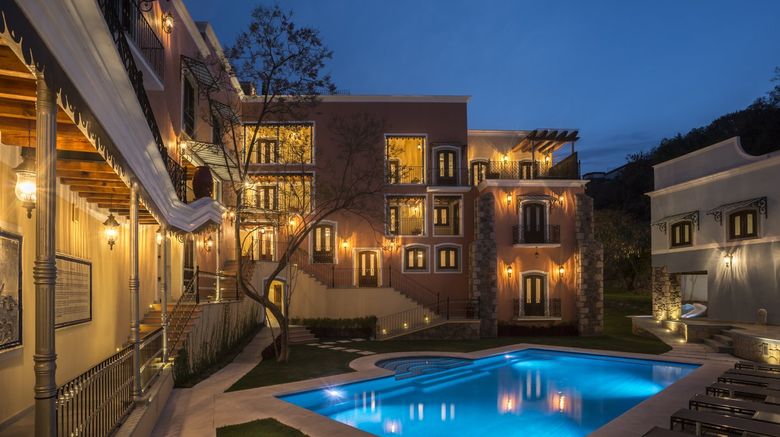 <b>Villa Maria Cristina Pool</b>. Images powered by <a href="https://www.leonardoworldwide.com/" title="Leonardo Worldwide" target="_blank">Leonardo</a>.