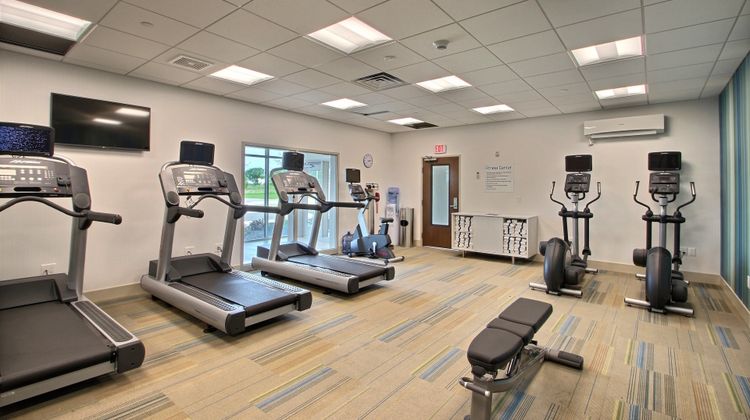 Holiday Inn Express & Suites Fond Du Lac Health Club