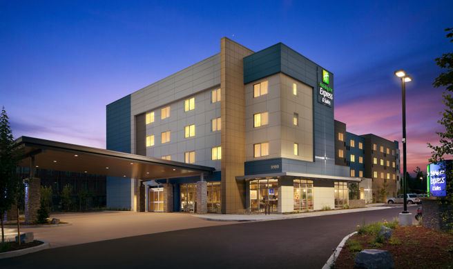 Holiday Inn Express - Portland Airport Exterior