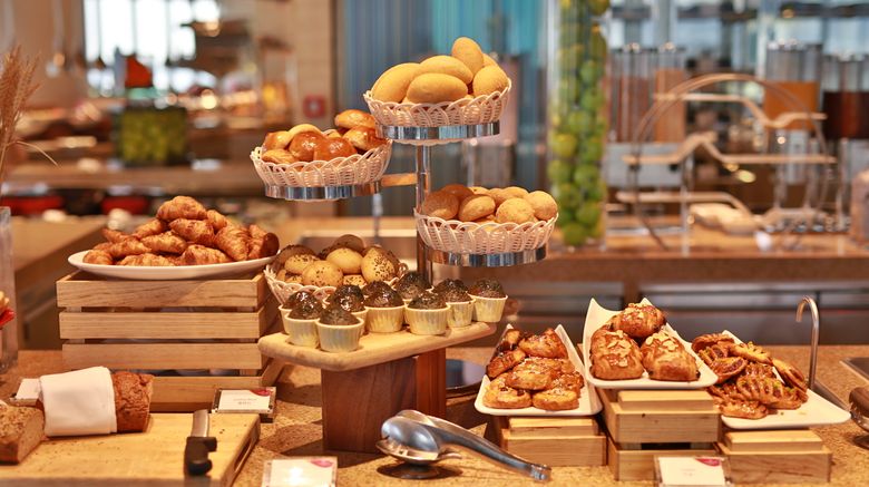 <b>Crowne Plaza Macau Restaurant</b>. Images powered by <a href="https://www.leonardoworldwide.com/" title="Leonardo Worldwide" target="_blank">Leonardo</a>.