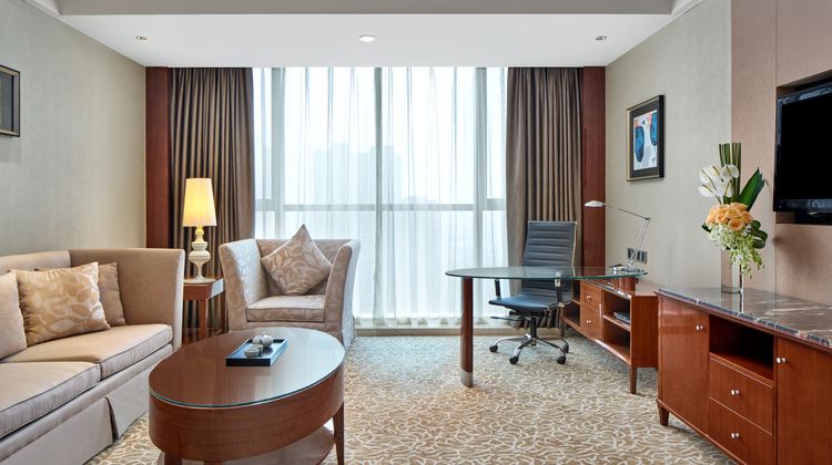 Crowne Plaza Zhenjiang Suite