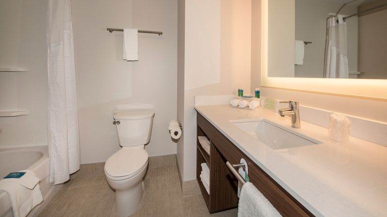 <b>Holiday Inn Express & Suites Victoria Room</b>. Images powered by <a href="https://www.leonardoworldwide.com/" title="Leonardo Worldwide" target="_blank">Leonardo</a>.