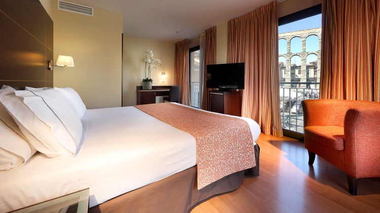 Eurostars Plaza Acueducto Room