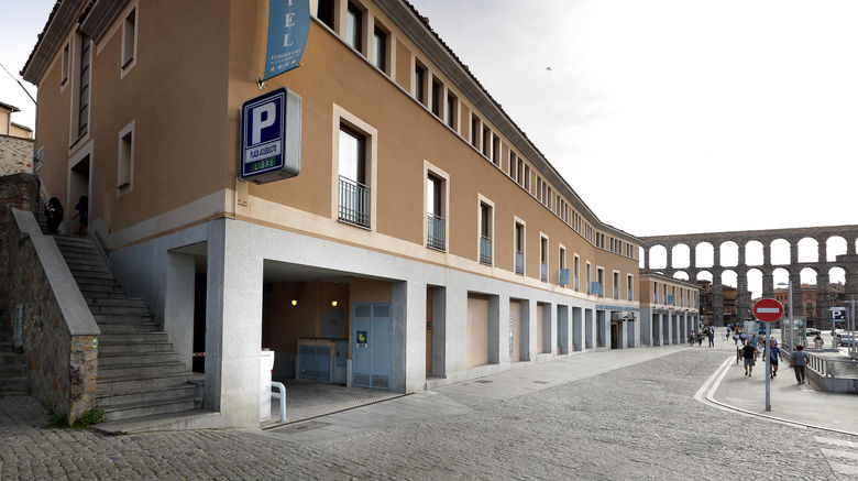 <b>Eurostars Plaza Acueducto Exterior</b>. Images powered by <a href="https://www.leonardoworldwide.com/" title="Leonardo Worldwide" target="_blank">Leonardo</a>.