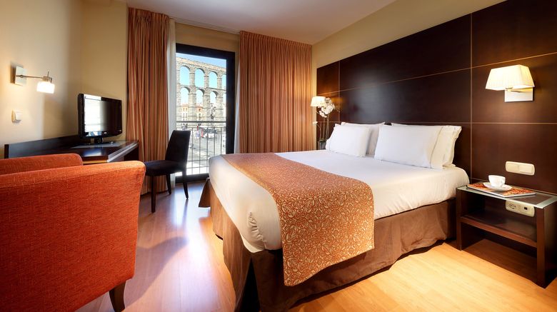 <b>Eurostars Plaza Acueducto Room</b>. Images powered by <a href="https://www.leonardoworldwide.com/" title="Leonardo Worldwide" target="_blank">Leonardo</a>.