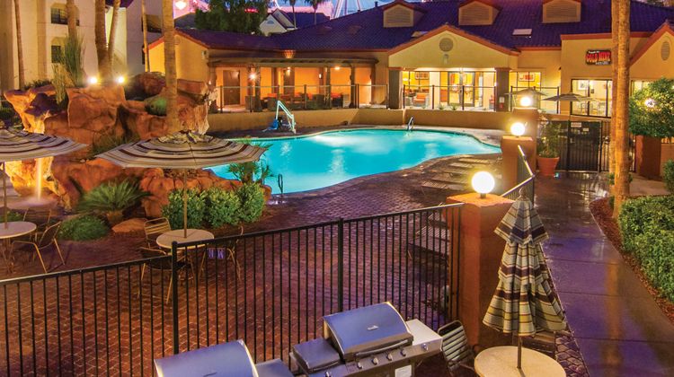 Holiday Inn Club Vacations Desert Club Exterior