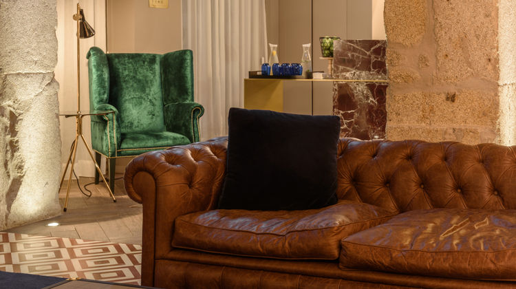 Exe Almada Porto Lobby