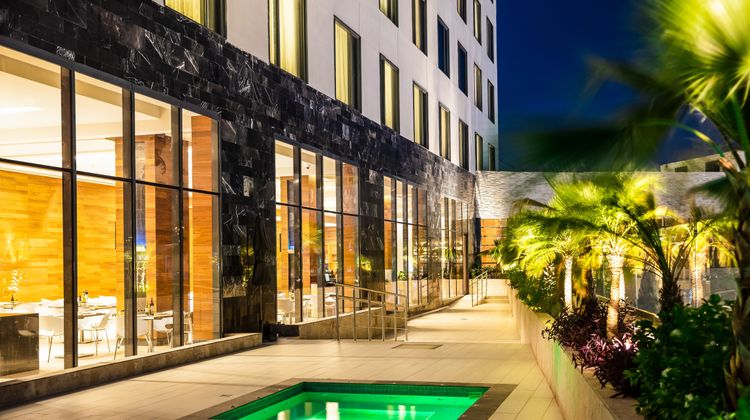 Fiesta Inn Tuxtla Fashion Mall Pool