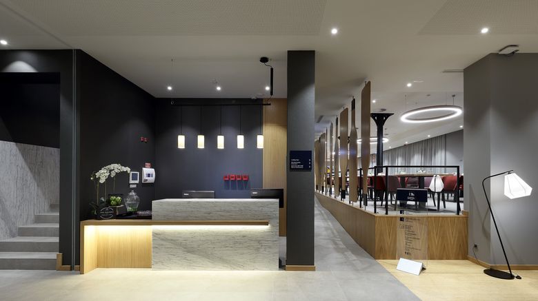 <b>Eurostars Porto Centro Lobby</b>. Images powered by <a href="https://www.leonardoworldwide.com/" title="Leonardo Worldwide" target="_blank">Leonardo</a>.