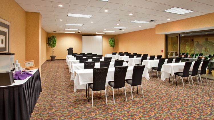 Holiday Inn Manhattan at the Campus Meeting