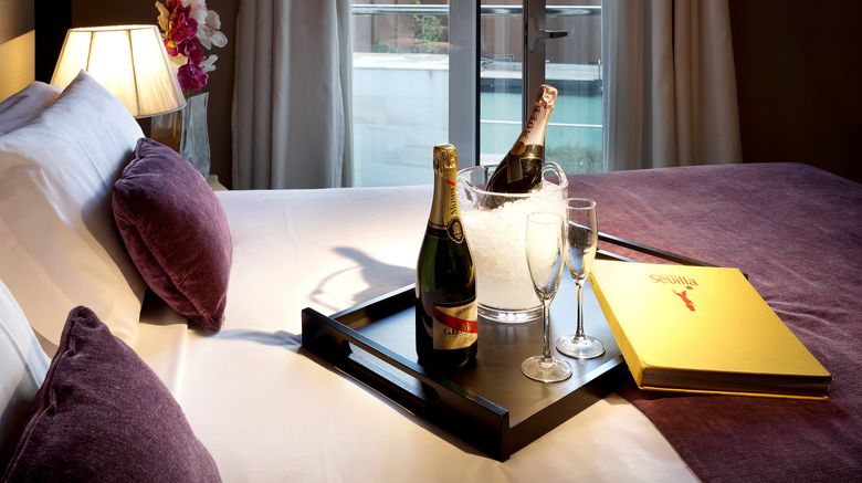 <b>Eurostars Sevilla Boutique Hotel Room</b>. Images powered by <a href="https://www.leonardoworldwide.com/" title="Leonardo Worldwide" target="_blank">Leonardo</a>.