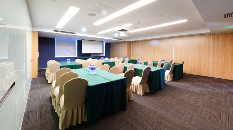 Holiday Inn Express High Tech Zone Meeting