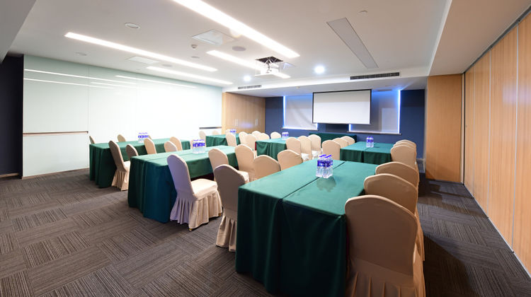Holiday Inn Express High Tech Zone Meeting