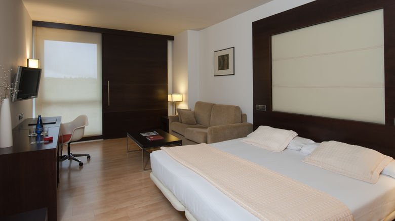 <b>Eurostars I-Hotel Madrid Room</b>. Images powered by <a href="https://www.leonardoworldwide.com/" title="Leonardo Worldwide" target="_blank">Leonardo</a>.